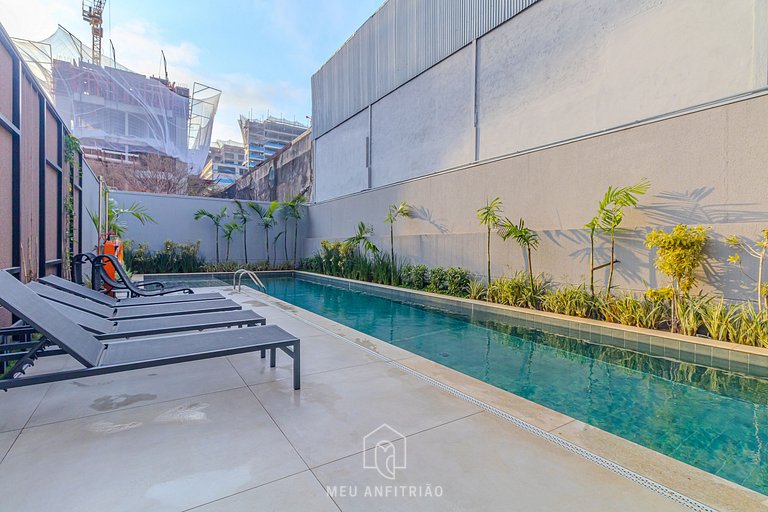 Apt for 3 people with balcony 1km from the airport