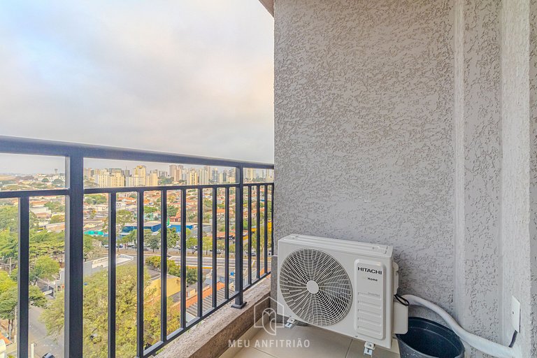 Apt for 3 people with balcony 1km from the airport