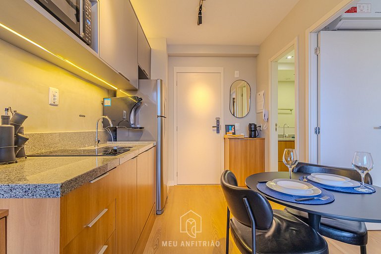 Apt for 3 people with balcony 1km from the airport