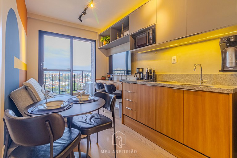 Apt for 3 people with balcony 1km from the airport