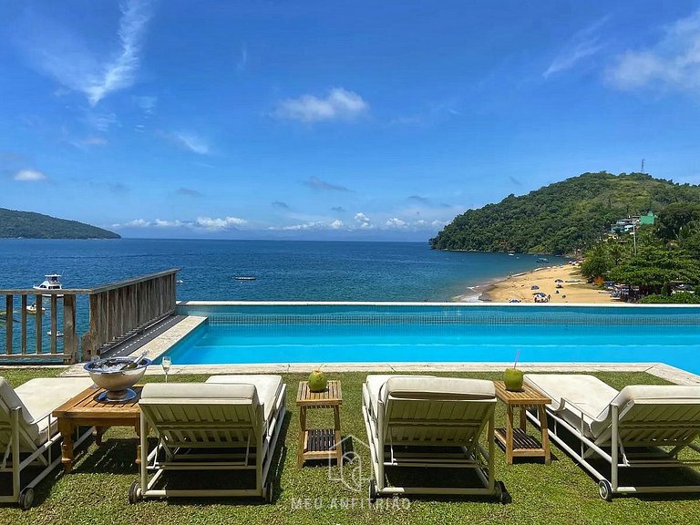 Luxury house on the beachfront in Angra dos Reis