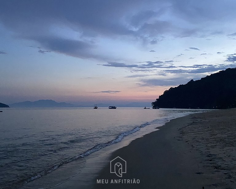 Luxury house on the beachfront in Angra dos Reis