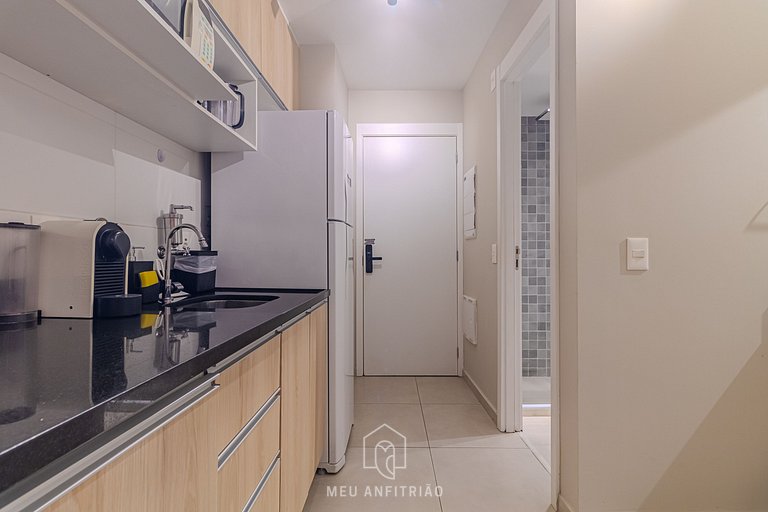 2 people, balcony and leisure 450m from the subway