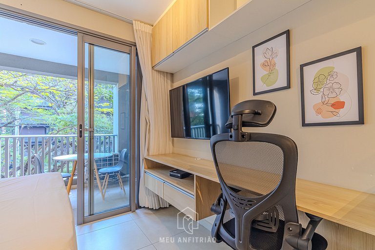 2 people, balcony and leisure 450m from the subway