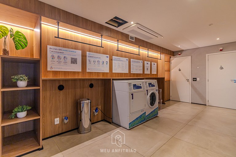 Studio p/2 pessoas, varanda, lazer a 200m do metrô