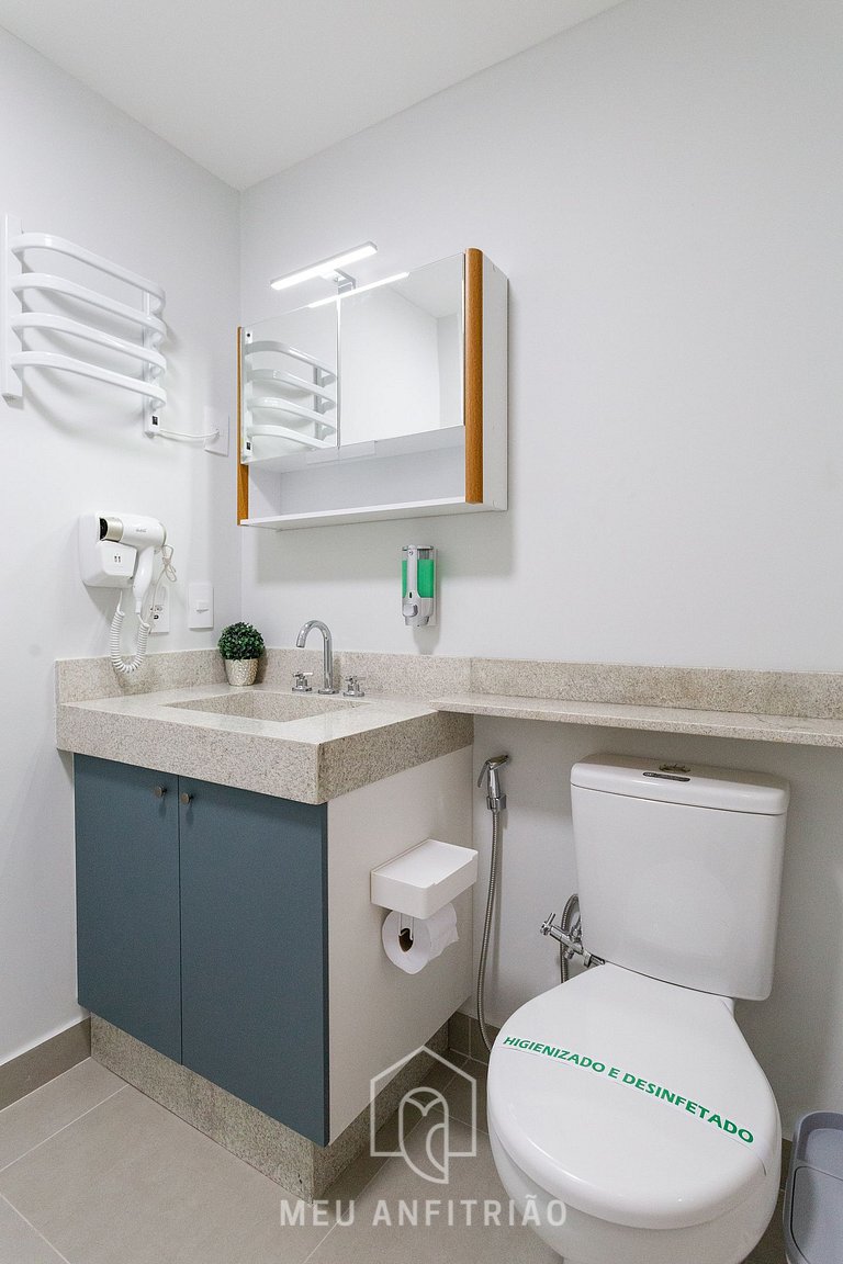 31m², mezanino, varanda, lazer a 600m do metrô