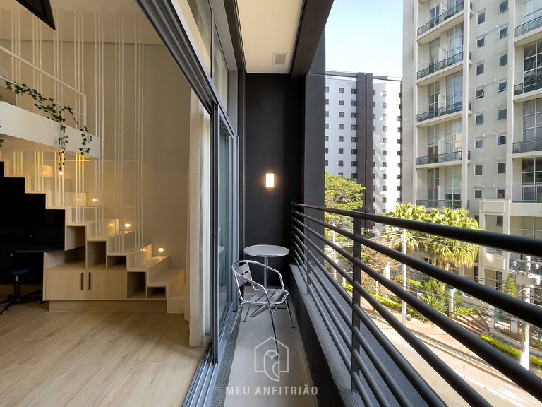 31m², mezanino, varanda, lazer a 600m do metrô