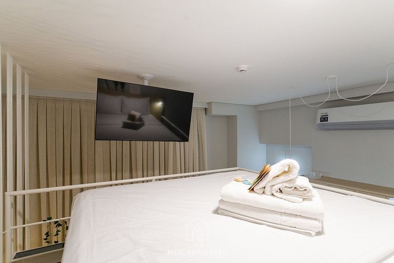 31m², mezanino, varanda, lazer a 600m do metrô