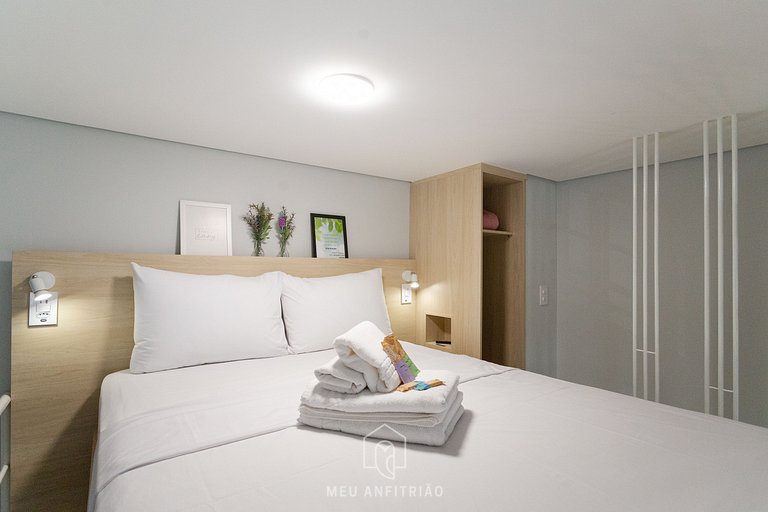 31m², mezanino, varanda, lazer a 600m do metrô