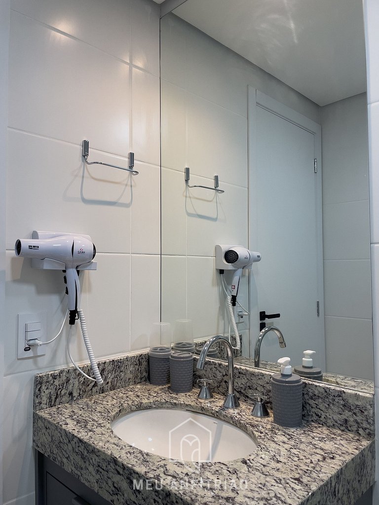 2 people | Balcony | Pool | 1km from Allianz