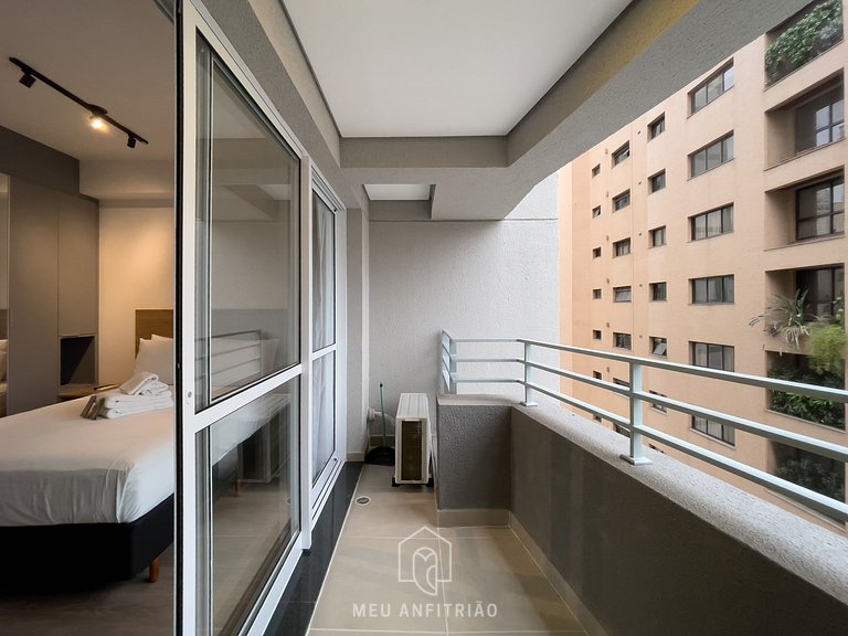 2 people | Balcony | Pool | 1km from Allianz