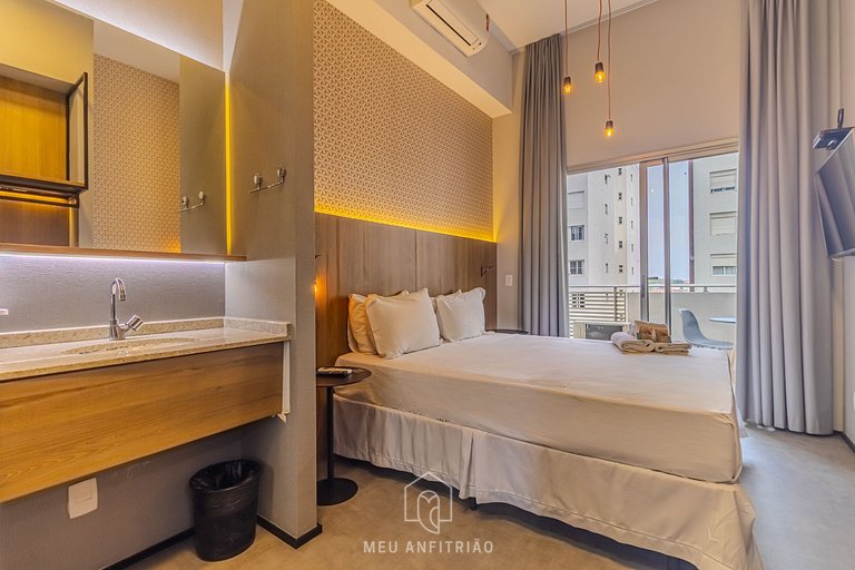 Studio for 2, balcony 400m of Vila Madalena subway