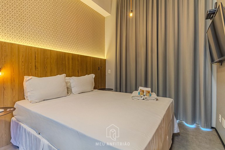 Studio p/ 2, varanda a 400m do metrô Vila Madalena