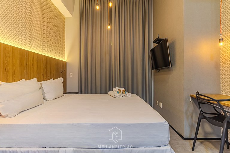 Studio for 2, balcony 400m of Vila Madalena subway