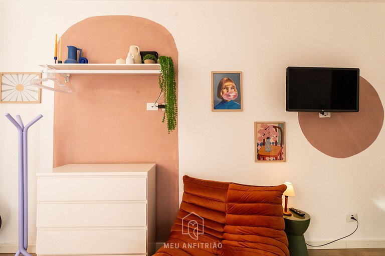 Studio em Pinheiros - Perto do Metrô Faria Lima