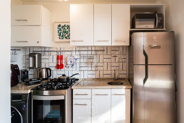 Studio near Faria Lima with AC and TV – Pinheiros