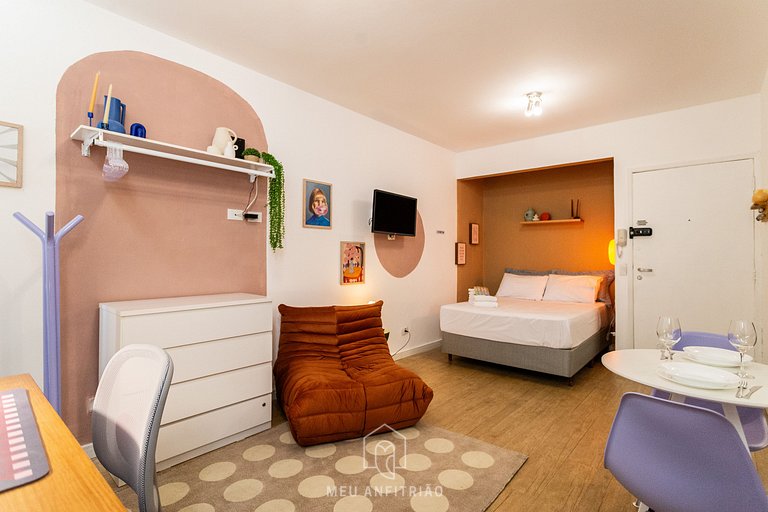 Studio em Pinheiros - Perto do Metrô Faria Lima