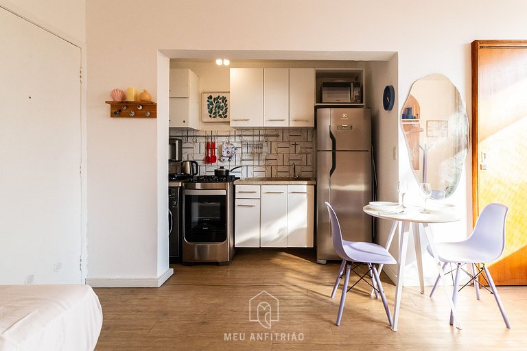 Studio em Pinheiros - Perto do Metrô Faria Lima