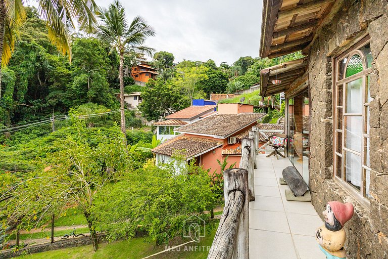 Barbacoa y garaje a 500m de la Playa de Perequê