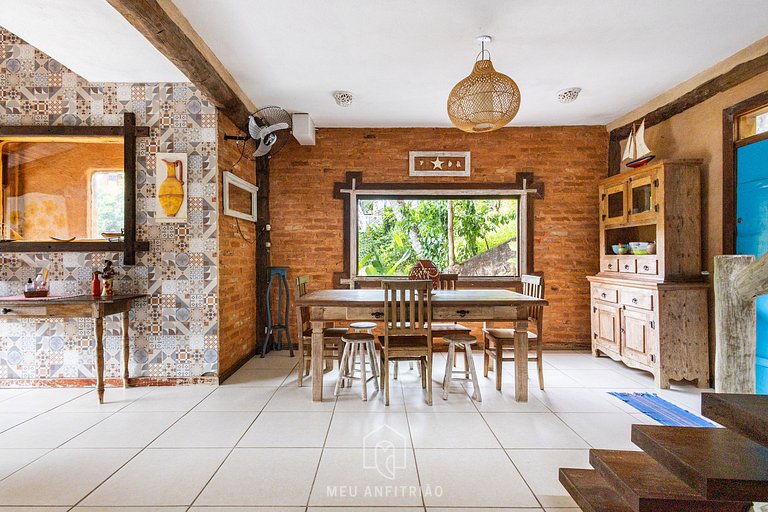 Barbacoa y garaje a 500m de la Playa de Perequê