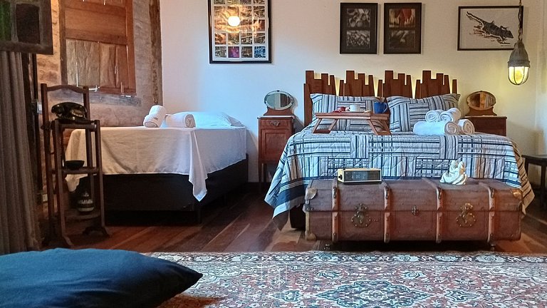 Casa com riacho e jardim em Lumiar