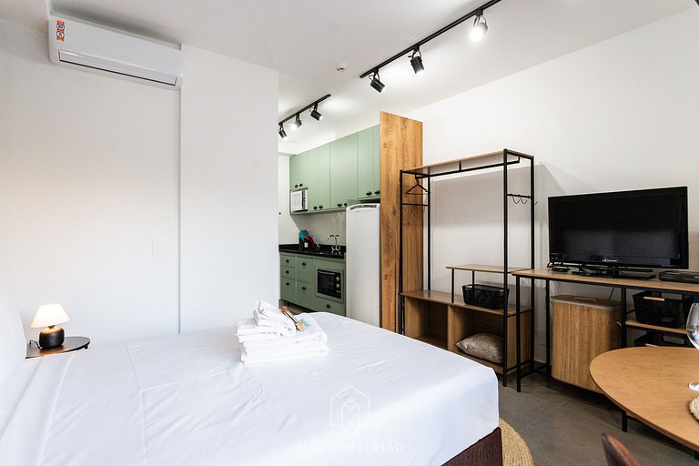 Studio p/2, cozinha, academia, a 300m do metrô