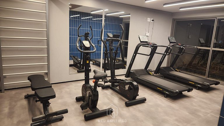 3-person stay near Borba Gato subway with balcony