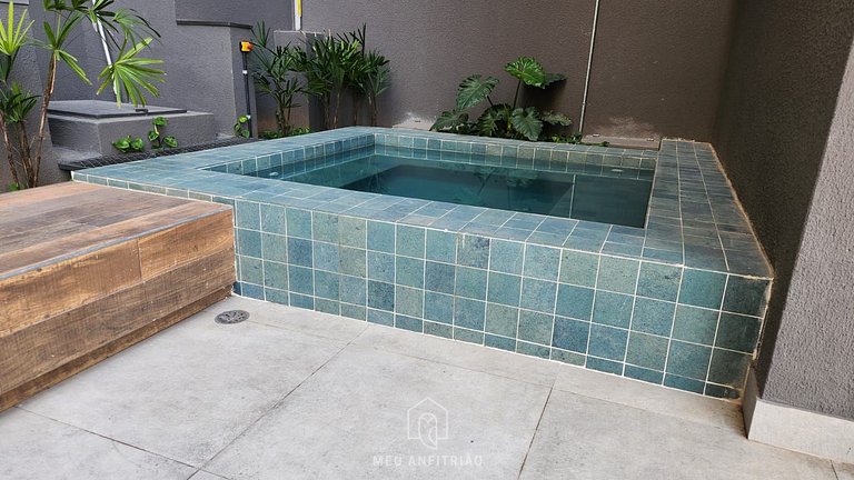 3-person stay near Borba Gato subway with balcony