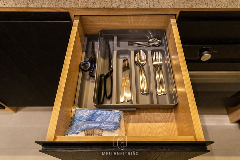 Studio c/ varanda, piscina e academia no Brooklin