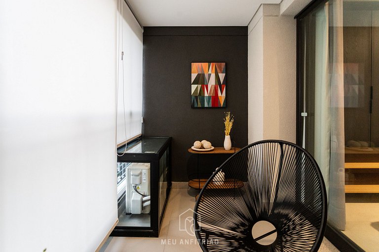 Studio with balcony, pool and gym in Brooklin