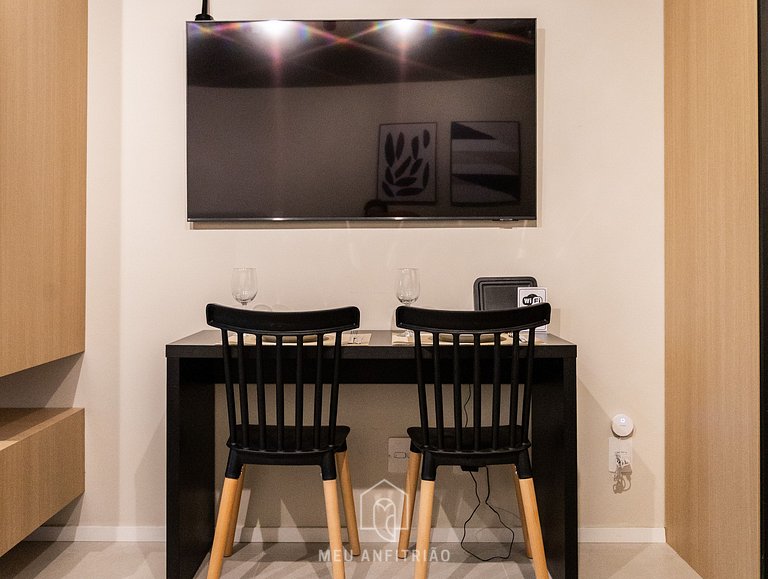 Studio c/ varanda, piscina e academia no Brooklin