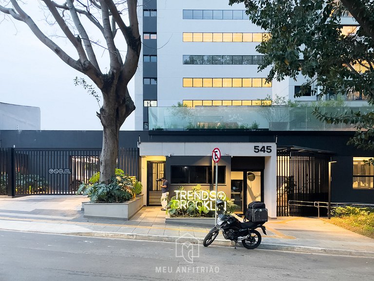 Studio c/ varanda, piscina e academia no Brooklin