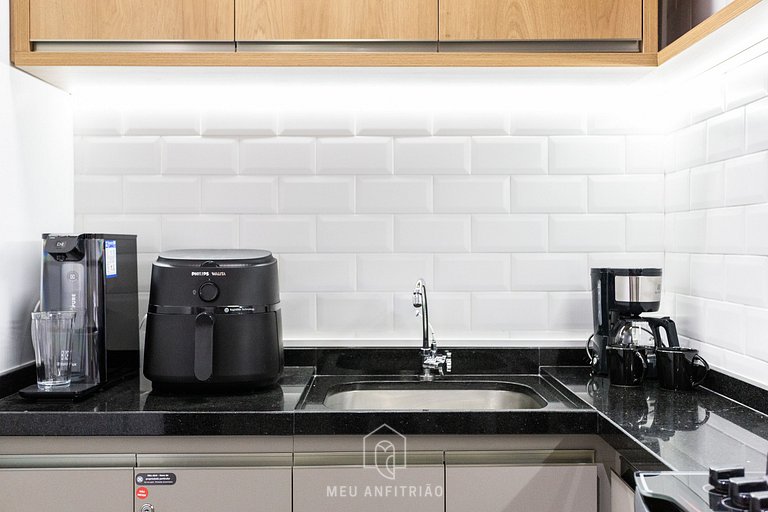 Apto p/3, lazer ao lado da estação Barra Funda