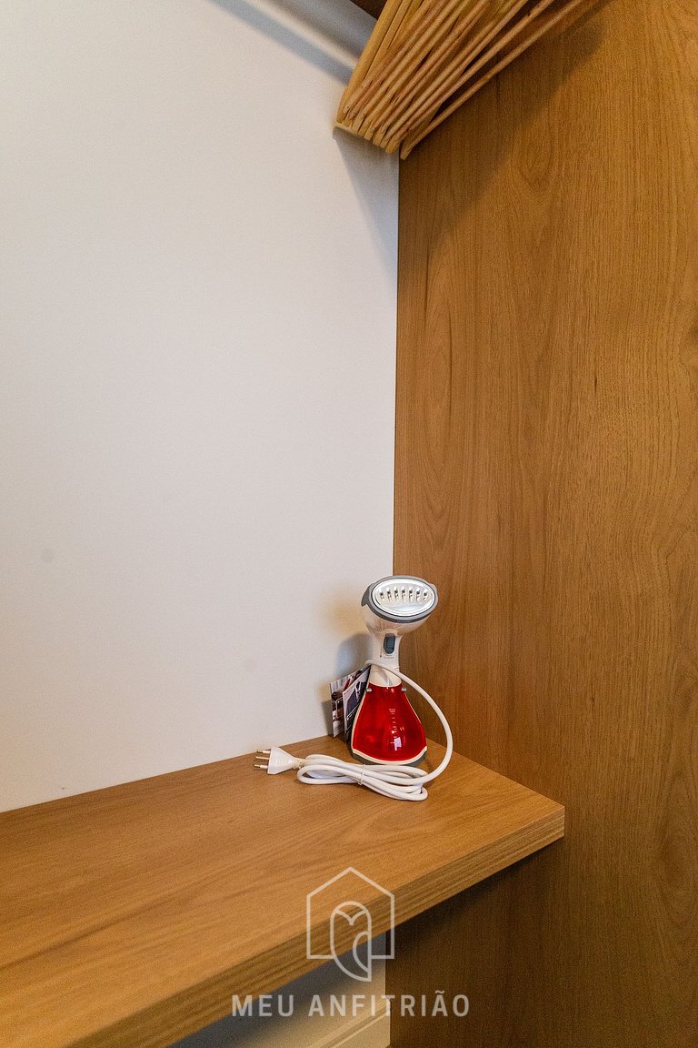 Apto p/3, lazer ao lado da estação Barra Funda