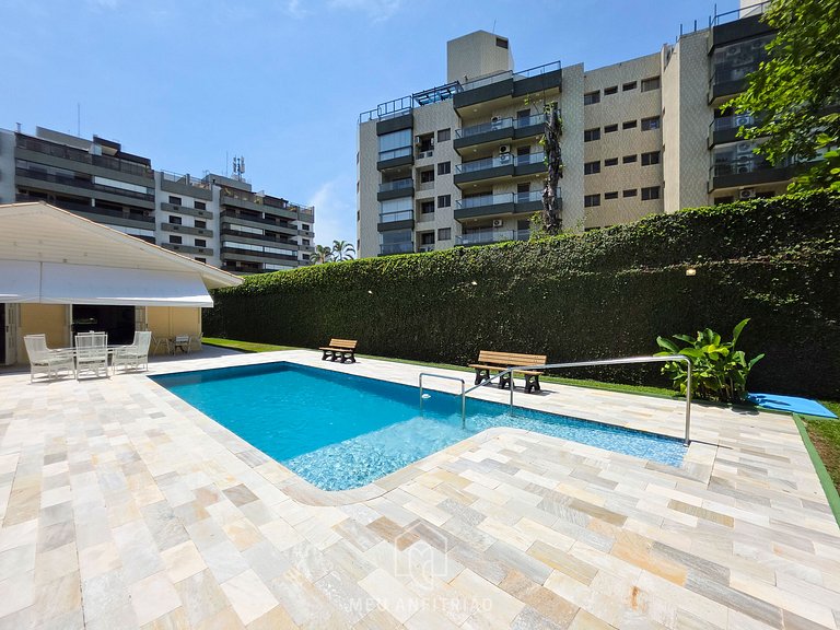 Casa na Riviera de São Lourenço com Piscina e Praia