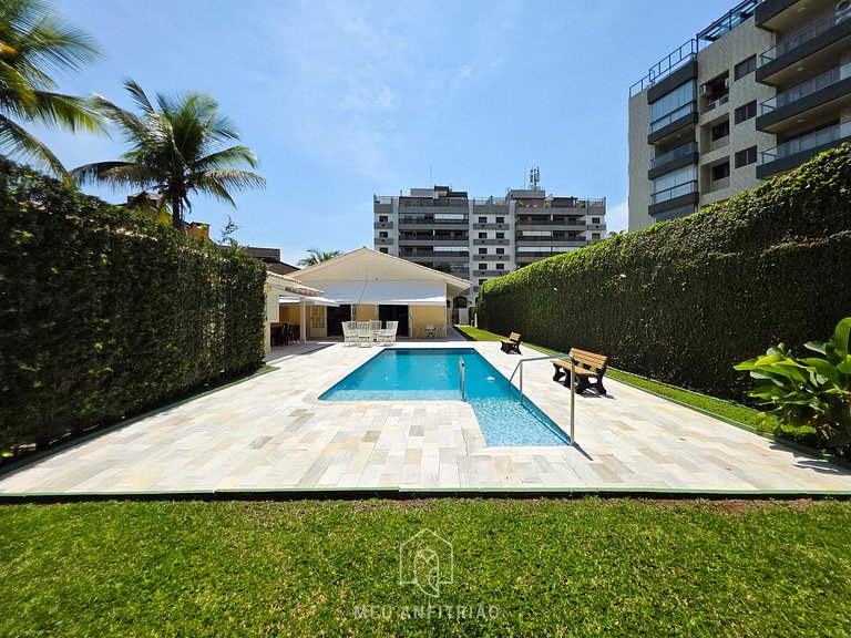 Casa com piscina perto da praia na Riviera