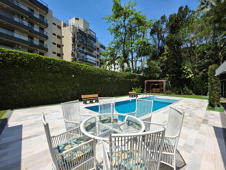 Casa na Riviera de São Lourenço com Piscina e Praia
