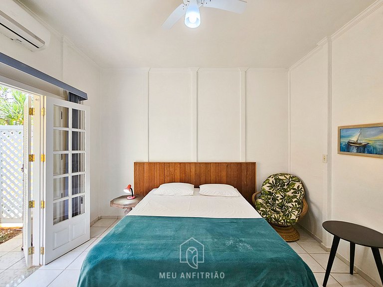 House with pool near the beach in Riviera