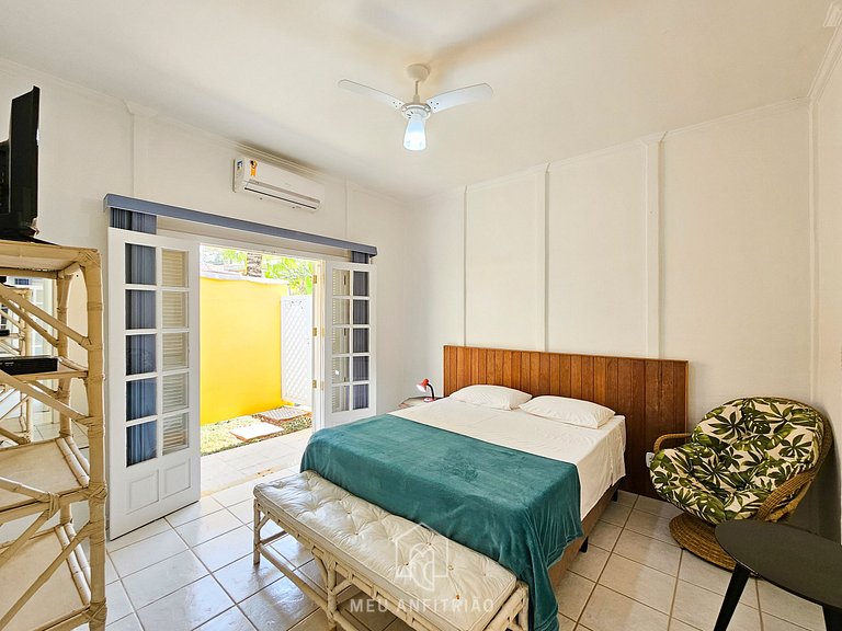 Casa com piscina perto da praia na Riviera