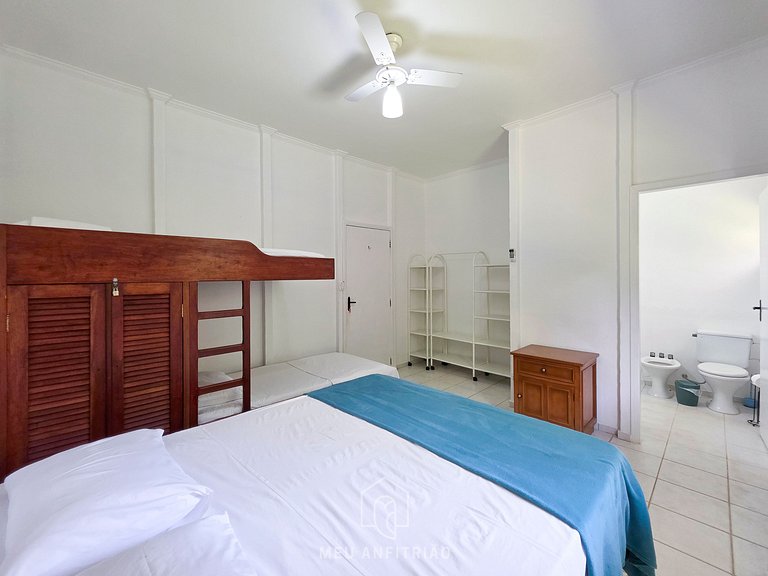 Casa com piscina perto da praia na Riviera