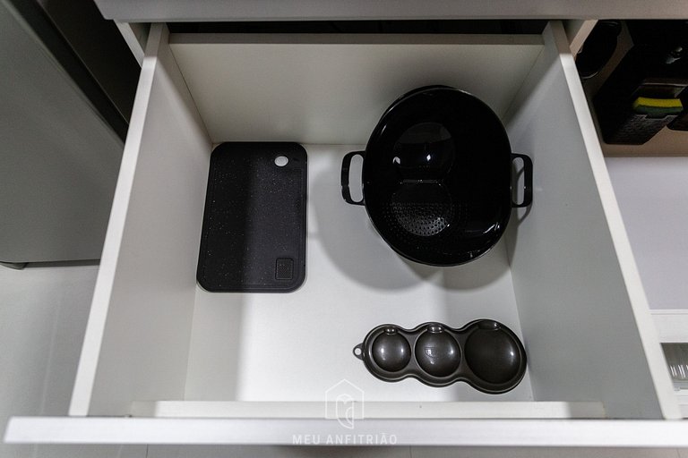 Studio for 2, building near São Paulo Hospital