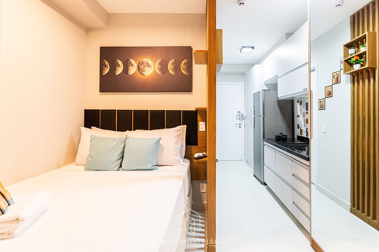 Studio for 2, building near São Paulo Hospital