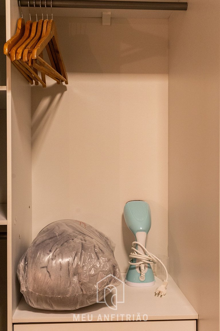 Studio p/2, varanda e lazer, a 400m do metrô