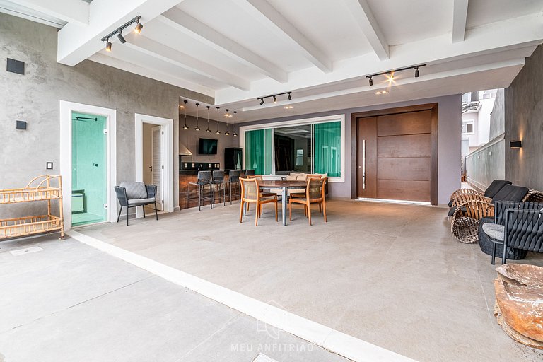 Casa p/11, piscina y churrasqueira cerca de playa