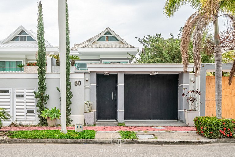 5-Suite House with Pool in Barra da Tijuca Rio