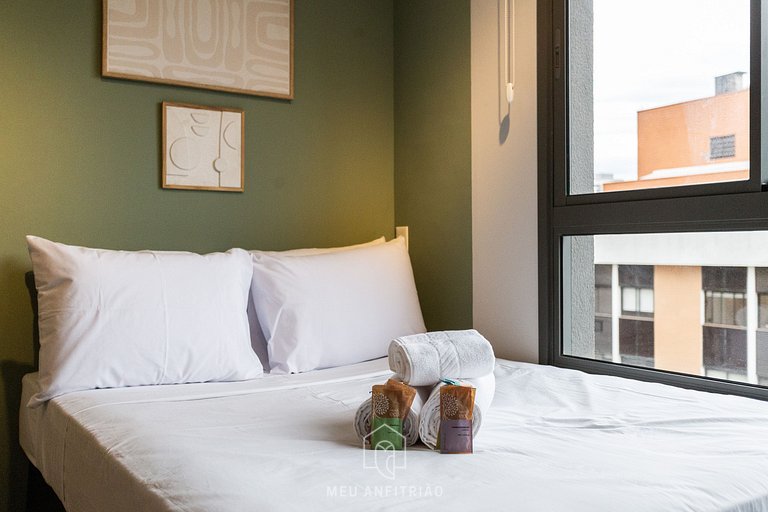 Studio for 2, pool, gym 1.5 km from the airport