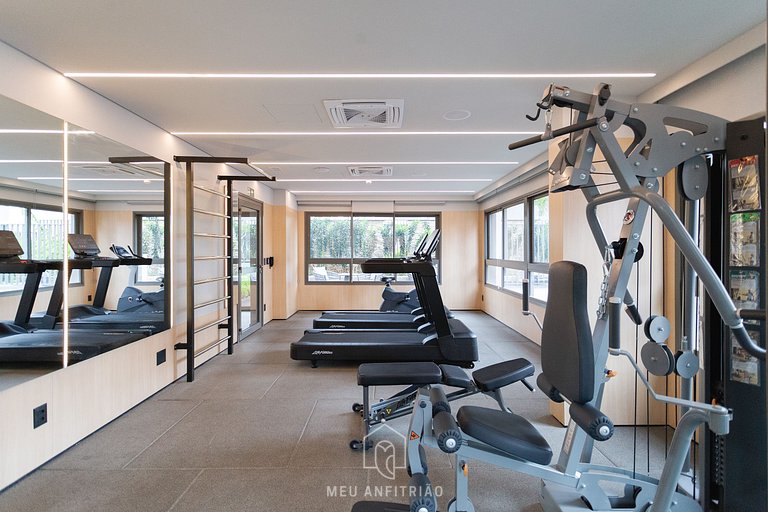Studio for 2, pool, gym 1.5 km from the airport