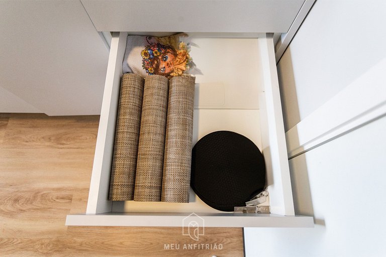 Studio p/2, piscina, academia a 1,5km do aeroporto