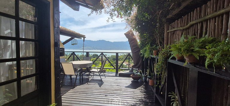 House for 4, barbecue and sea view near the beach