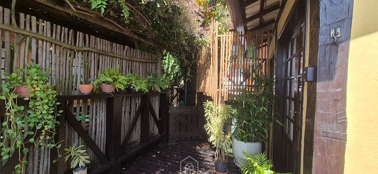 House for 4, barbecue and sea view near the beach